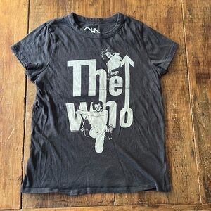 Women’s L ChaserLA tee shirt. Never worn.